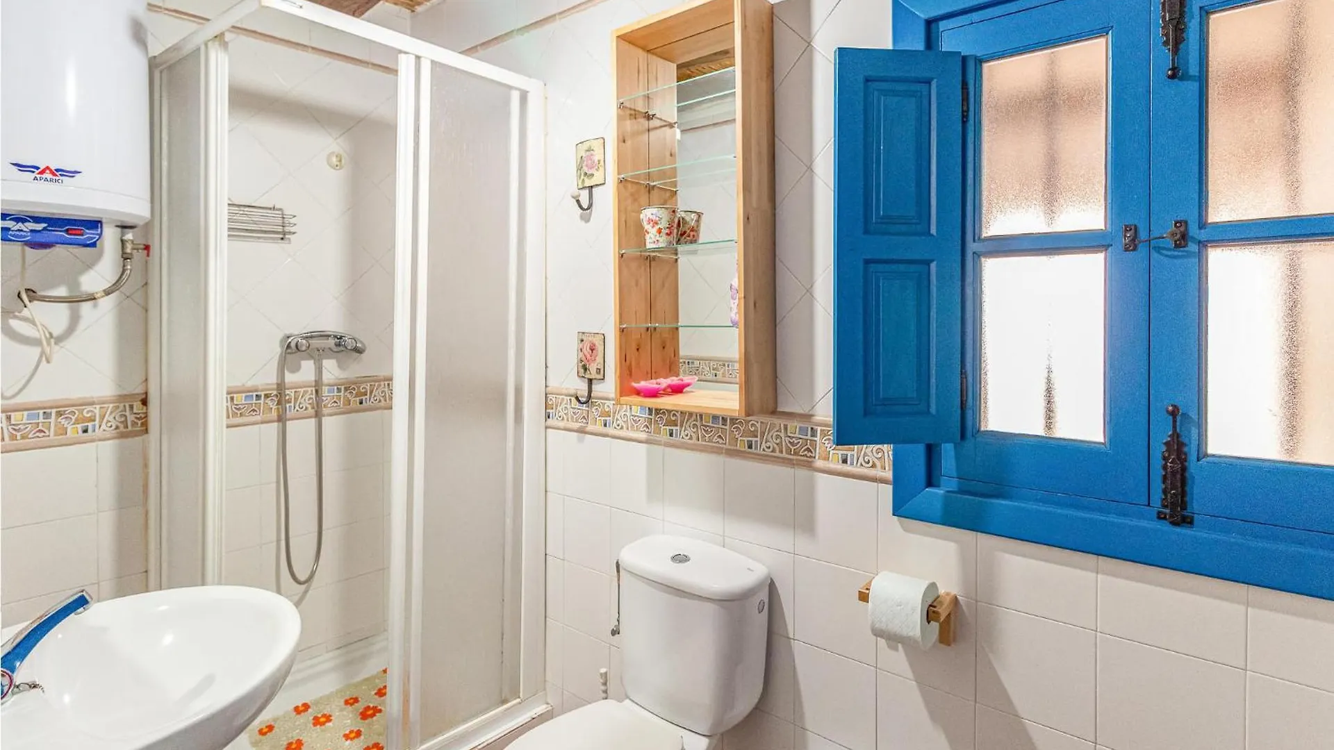 Amazing Home In Competa With Kitchen Tatil Evi