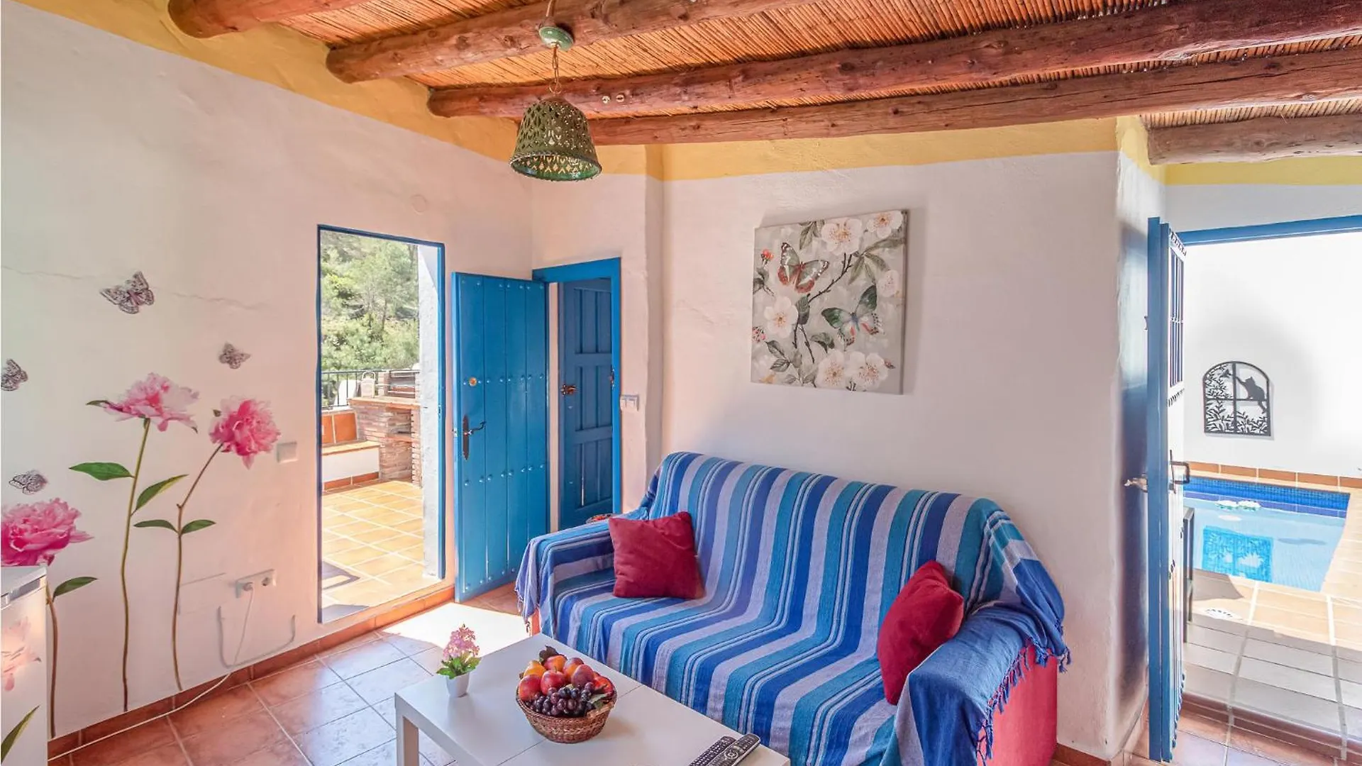 Amazing Home In Competa With Kitchen İspanya