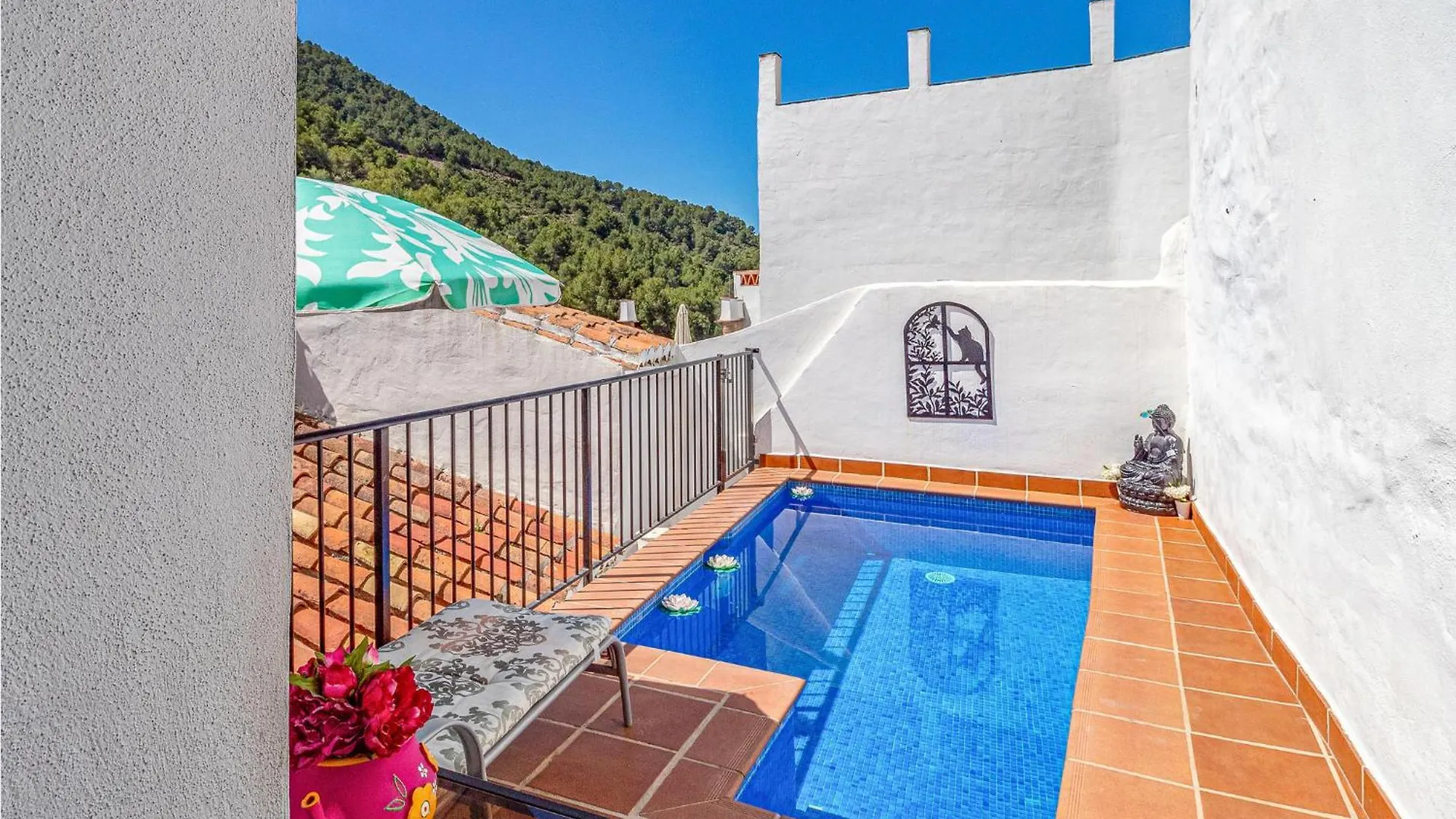 Amazing Home In Competa With Kitchen